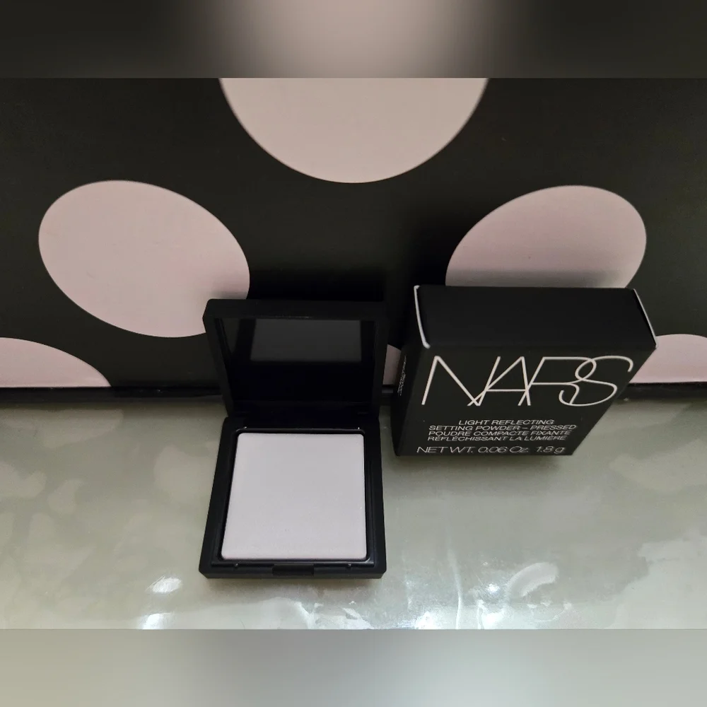 2/$20✨️NARS Setting Powder Mini✨️ - Picture 4 of 6